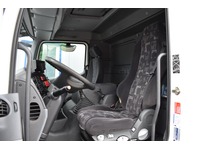 TOC1273_2934065 vehicle image
