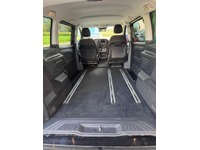 INTG9387_2736205 vehicle image