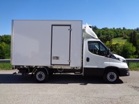 GEHR175_2904961 vehicle image