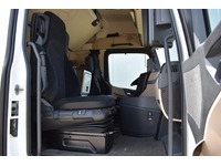 TOC1273_2668234 vehicle image