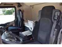 TOC1273_2668234 vehicle image