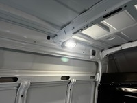 Anne38_2776304 vehicle image