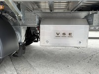 GREA182_2728076 vehicle image