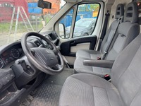 MBTR124_2943160 vehicle image