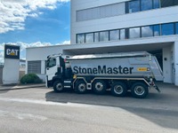 THOM6454_2974765 vehicle image