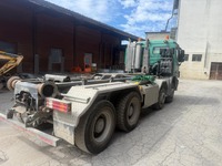 TOLA8240_2683290 vehicle image
