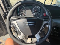 ZELJ895_2951672 vehicle image