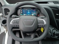 FLAA9869_2785817 vehicle image