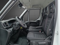 FLAA9869_2785817 vehicle image