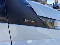 STUD177_2852707 vehicle image