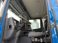 UNIK8334_2834864 vehicle image