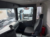 UNIK8334_2834864 vehicle image