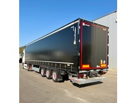 BW-M164_3016568 vehicle image