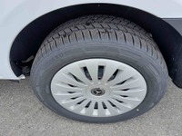 ALTH1974_2734403 vehicle image