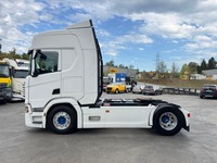 AGRO3463_3017862 vehicle image