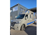 BW-M164_2819914 vehicle image