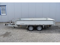 TOC1273_2921841 vehicle image