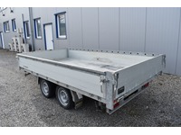 TOC1273_2921841 vehicle image