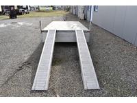 TOC1273_2921841 vehicle image