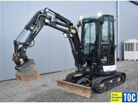 TOC1273_2921843 vehicle image