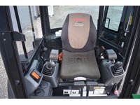 TOC1273_2921843 vehicle image