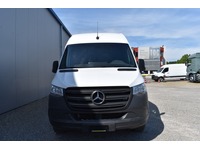 TOC1273_2702703 vehicle image