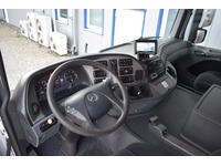 TOC1273_2921636 vehicle image