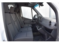 TOC1273_2703794 vehicle image