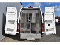 TOC1273_2702716 vehicle image
