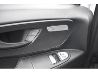 TOC1273_2702688 vehicle image