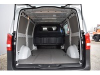 TOC1273_2702688 vehicle image