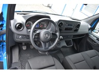 TOC1273_2703795 vehicle image