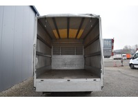 TOC1273_2703795 vehicle image