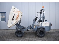 TOC1273_3006270 vehicle image