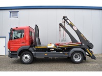 TOC1273_2921634 vehicle image