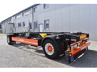 TOC1273_2726109 vehicle image