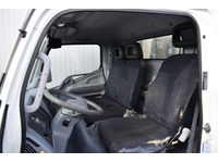TOC1273_2921637 vehicle image