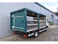 TOC1273_2921637 vehicle image