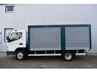 TOC1273_2921637 vehicle image