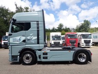 MANB1470_2949156 vehicle image
