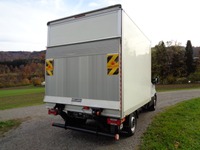 GEHR175_2841034 vehicle image