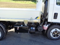 GEHR175_2841029 vehicle image