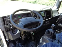 GEHR175_2738234 vehicle image