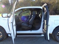 GEHR175_2738235 vehicle image