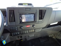 GEHR175_2904964 vehicle image