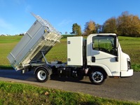 GEHR175_2904964 vehicle image