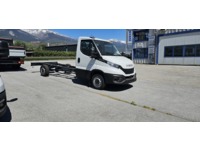 SEDU206_2914648 vehicle image