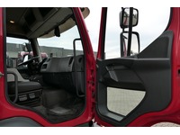 DOLD2821_2756875 vehicle image