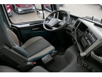 DOLD2821_2756876 vehicle image