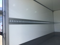 HUBE4173_2837847 vehicle image